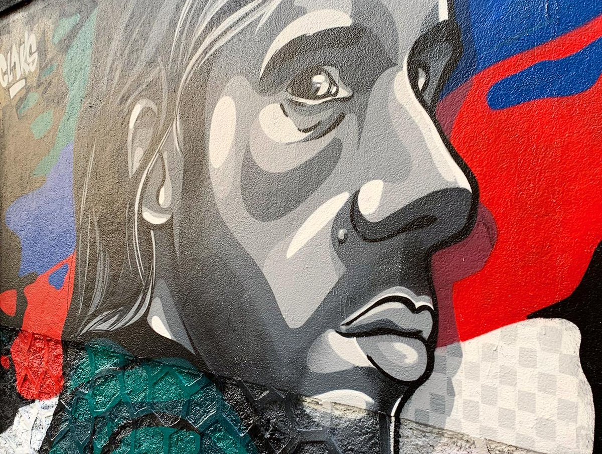 claks_one's tweet photo. on se retrouve dans ma rue préférée, rue d’Aubervilliers, avec le portrait de mon rappeur préféré, @Orel_san ! 
#claks #orelsan #civilisation #skread #rapfrancais #orel #graffiti #streetart #streetartparis #painting #claksone @skreadofficial @Orel_san @ClementCotentin https://t.co/tZ4Uz3LtXk
