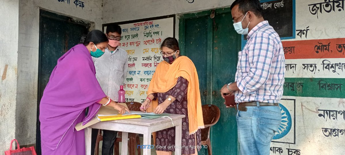 CEOWestBengal's tweet photo. Polling Stations visit on Special Campaign Day 21.11.2021 by ERO at 288 Labpur assembly constituency of Birbhum District.
@SpokespersonECI @ECISVEEP @rajivkumarec https://t.co/CcO1Y2GJBT