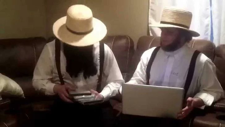 TechDocterz's tweet photo. #Fact of the Day

#Fact15

There are Amish computers.

There are computers specially designed without internet, video, or music capabilities, just for the Amish.

The features include word processing, drawing, accounting, spreadsheets, and more – but not much more. https://t.co/NPqvrTwC7l