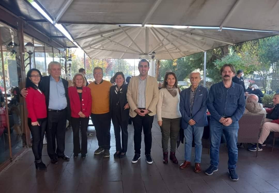 onurcingil's tweet photo. Bu sabah TükoDer İstanbul Şubesinin dayanışma kahvaltısında Örgütümüzle buluştuk.
Dayanışma, yaşatır 💪
@TukoderGM #tukoder #İstanbul https://t.co/G9NATsEOdQ