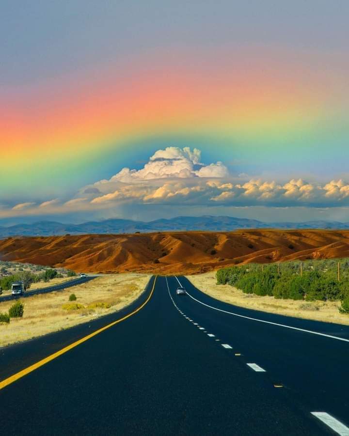 LUZMARIABENITEZ's tweet photo. @MalaFama1981 Vivamos el dia de hoy como si fuera el último enla vida. Sonríe, ama, disfruta y perdona. https://t.co/NZNSfXGAZz