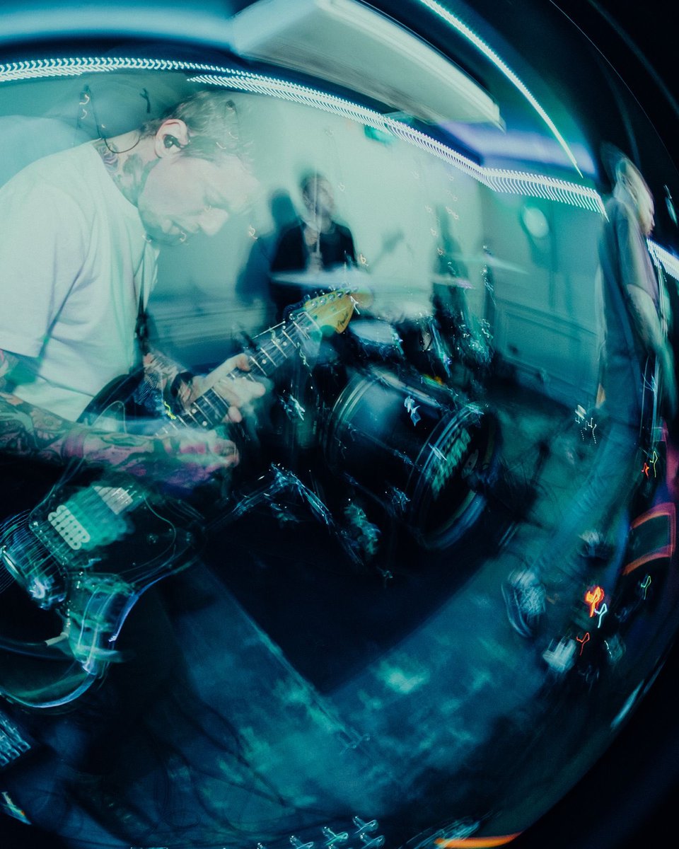 It feels so good to be back out doing what we love. Newcastle, last night was amazing, huge thanks to everyone who came down and hung out. We play Swindon tonight, see you at The Victoria. 

📷 - Josh Wagner