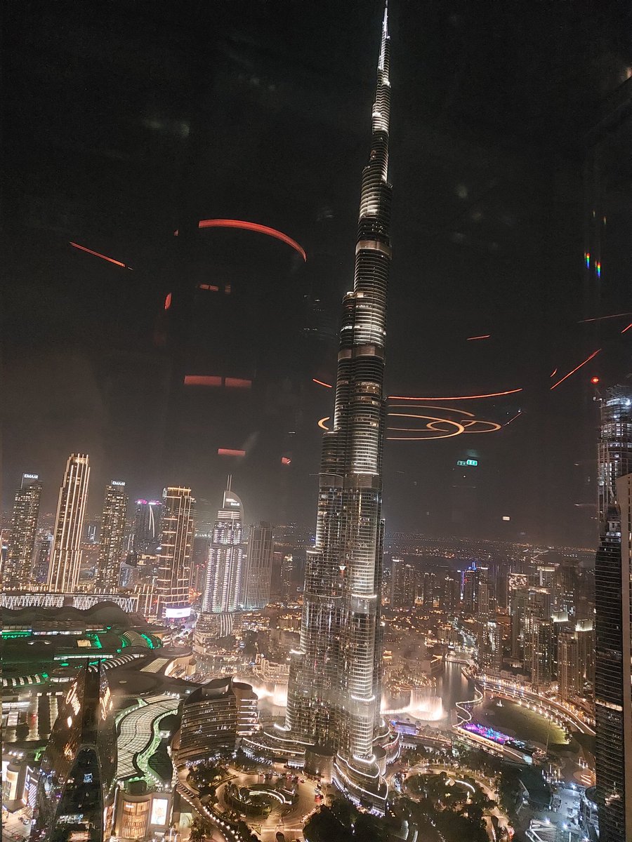 BartBrands1982's tweet photo. Ik was voor @GoldRepublic in #Dubai voor de @DMCCAuthority #preciousmetalsconference. Het was bijzonder nuttig. Dubai is en blijft een indrukwekkende stad.
Dank aan @ahmedbinsulayem. https://t.co/BX9SwRii3S