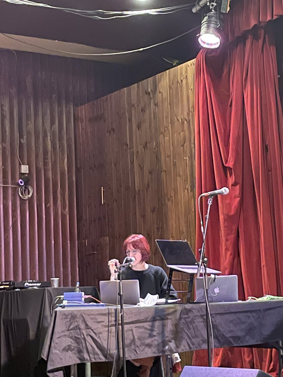 Irish Audio Producers (@audio_irish) on Twitter photo The importance of editorially owning the story & imagining worlds for the listener to spend time in! <a href="/RedHareColette/">Colette Kinsella</a> <a href="/Ronan_KellyRTE/">Ronan Kelly RTE</a> <a href="/RTEdoconone/">RTÉ Documentary On One</a> I could listen all day! The importance of editorially owning the story & imagining worlds for the listener to spend time in! <a href="/RedHareColette/">Colette Kinsella</a> <a href="/Ronan_KellyRTE/">Ronan Kelly RTE</a> <a href="/RTEdoconone/">RTÉ Documentary On One</a> I could listen all day!