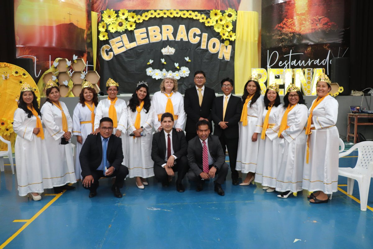 adventistas_bo's tweet photo. #ABN_Noticias | Min. de la Mujer🇧🇴
MUJERES ENTREGADAS AL EVANGELISMO
Este sábado 20 de noviembre el Ministerio de la Mujer de la región occidental de Bolivia realizó el programa "Celebración Reina" del Proyecto Miel.
#AdventistasBolivia #ProyectoMiel 
@HugoValda @NilviaStreuli https://t.co/JDb2KlF5Z3