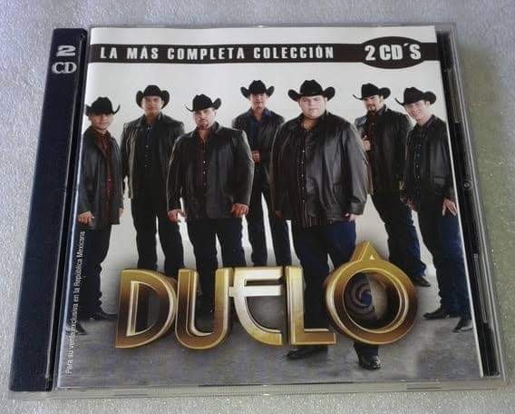 pincheficha's tweet photo. Cuando tenia aprox unos 9 años le pedi a mi jefa de cumpleaños un disco de duelo, ella me pregunto que para que chingados queria eso, le dije que porfavor y pos al dia siguiente lo que me regalo fue esto: https://t.co/3Af9FitkIM