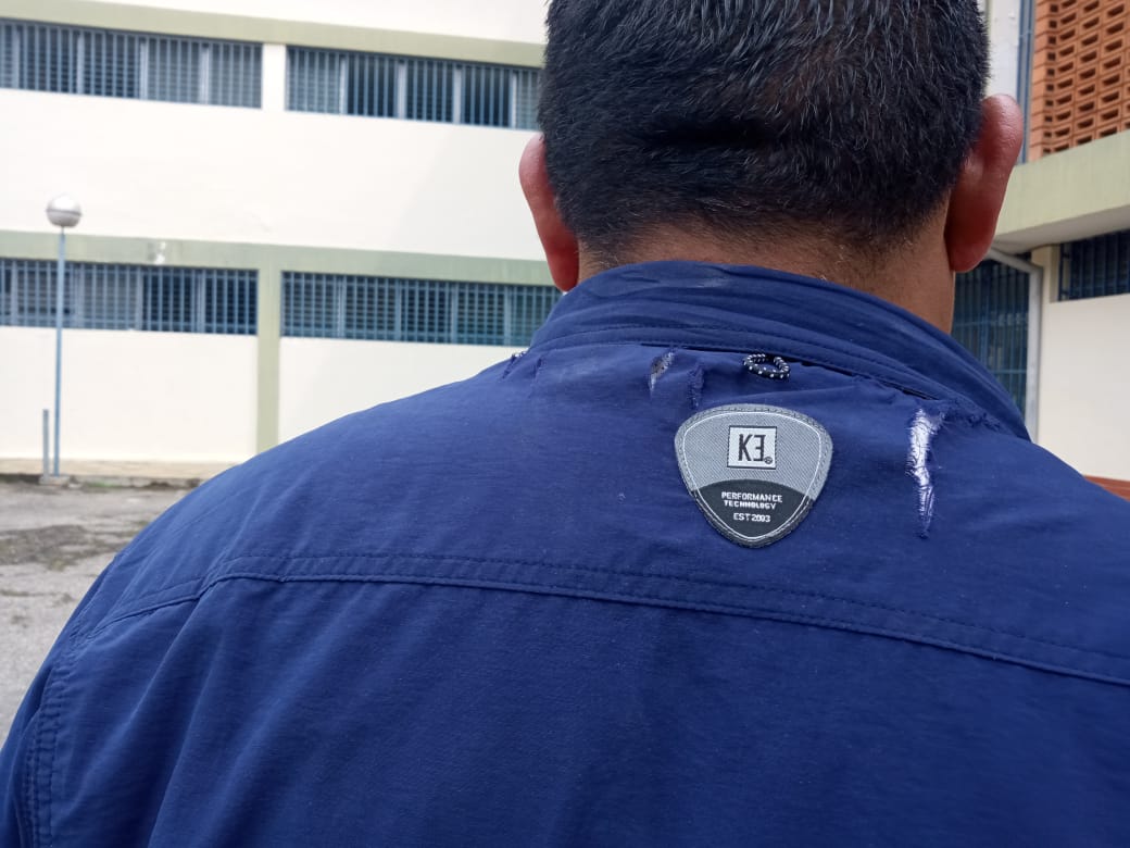 14_argelys's tweet photo. #21Nov Imágenes de las agresiones denunciadas por Luis Millán, candidato Voto Lista por la MUD.

Foto:Lara Richard/Periodista.
#EleccionesRegionalesyMunicipales2021 #aldiaconargelystorres https://t.co/7xHn7ZF6Cp