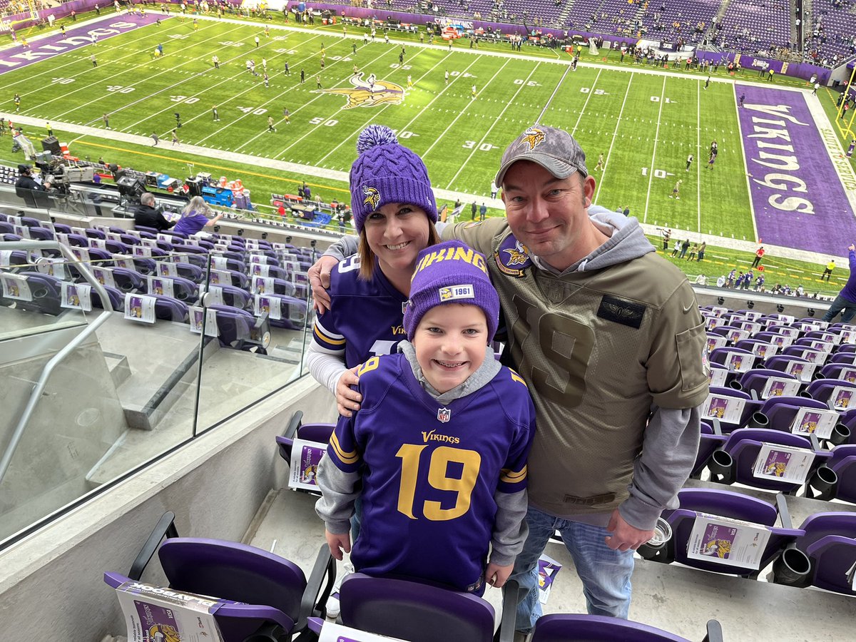 jessbaum82's tweet photo. #SKOL https://t.co/bG9UWBiXF8