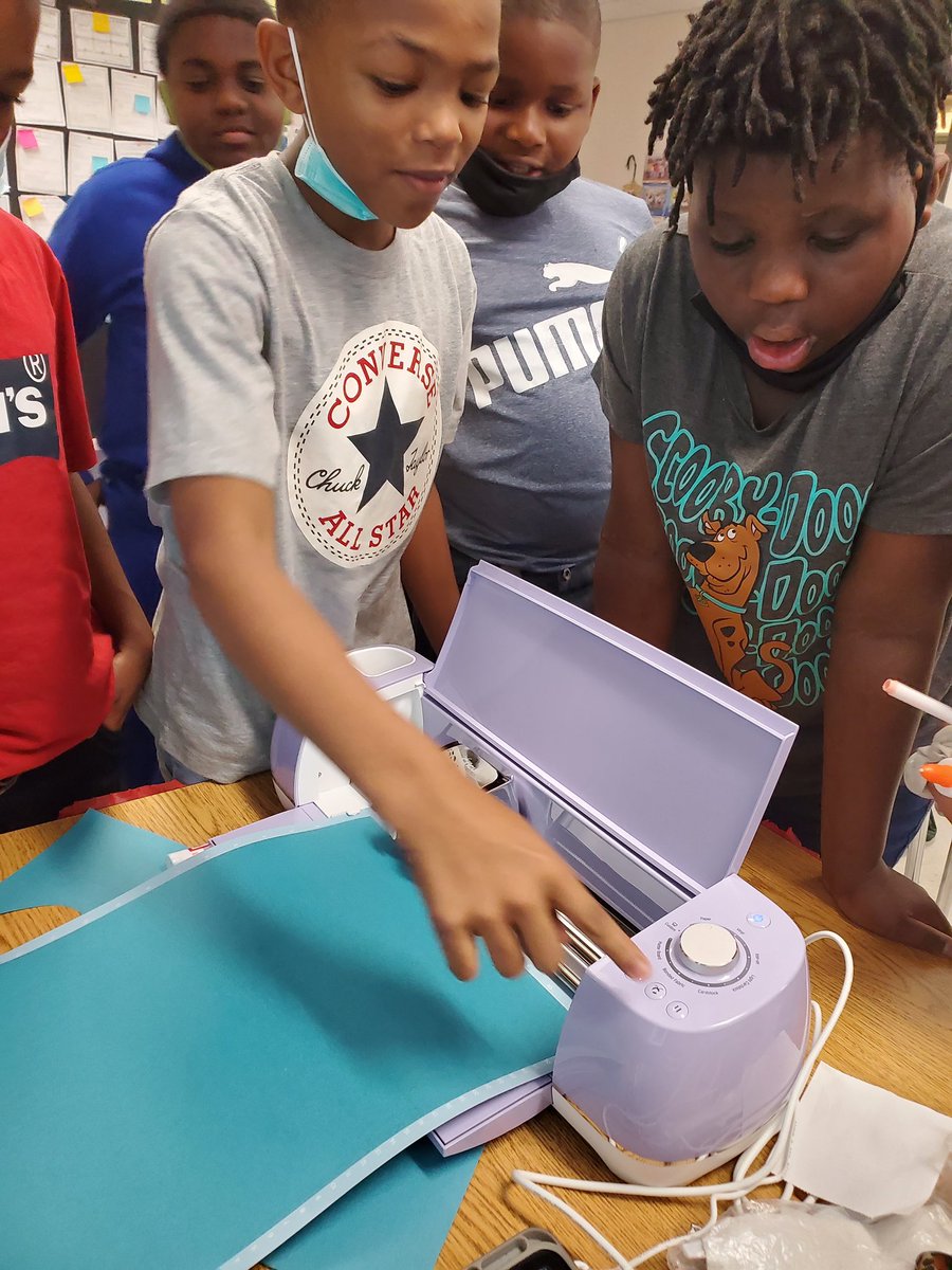 therapeuticedu's tweet photo. Tried a little project based learning with my 5th graders last week. They created posters for our lesson , digital or handmade (Voice and Choice). They asked "Can we do more project?" Uhhhh...ask no more children, it shall be done.
#iTeach #theyLearn #weGrow @FultonCoSchools https://t.co/6xg4Id7BiR
