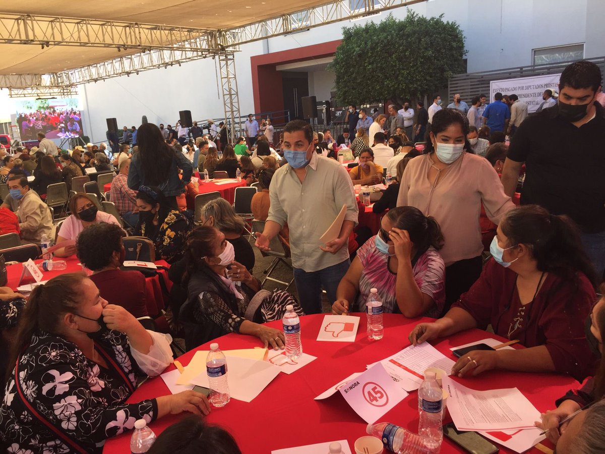 PalafoxDavid's tweet photo. Excelente e importante ejercicio de AUTOCRÍTICA y DELIBERACIÓN del rumbo a seguir y trabajar en favor de Sonora y de México 🇲🇽 Un honor y agradecido por permitirme participar en la Asamblea Estatal #PrimeroL@sCiudadan@s
#PrimeroLasCausasCiudadanas https://t.co/69gFmc02pu
