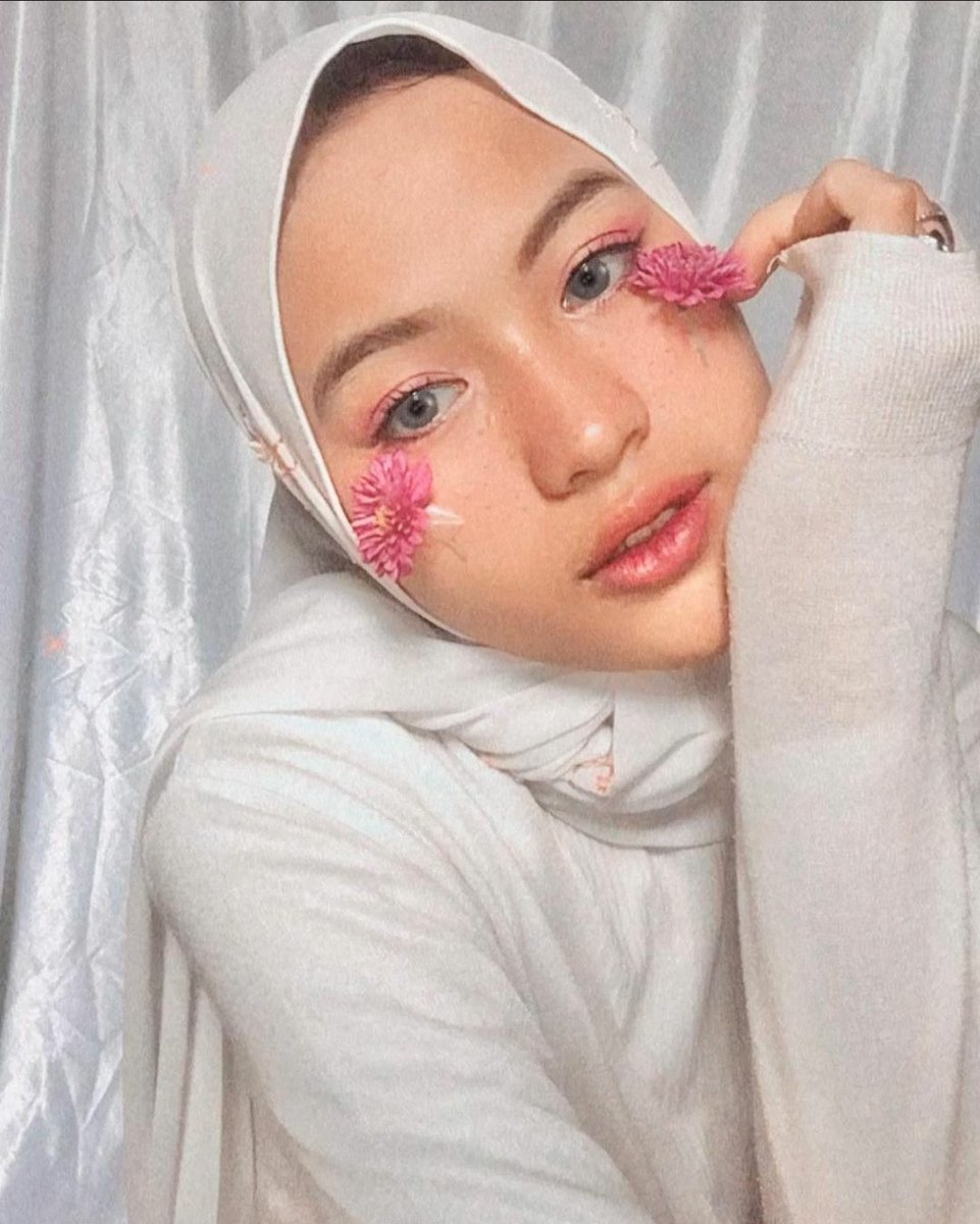 Snghe1's tweet photo. Yuk yang punya fantasi liar boleh komen #kontolcrot #kontolin #kontolinfoto #Pejuhin #pejuhinfoto #crotinfoto #crotDimuka #bacolan #SANGE_AAAAAAAAAAH #sangekberat #jilbabngentot https://t.co/CQNU4SXZlO