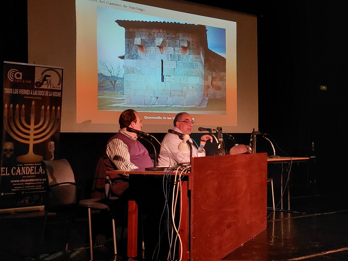 🎤 Juanje Caparrós: "Se puede decir que más que llegar a Santiago, lo importante es el propio camino. Galicia es una tierra históricamente mal comunicada y donde la tradición sigue muy vigente y el tiempo muy anclado" #IVJornadasElCandelabro #JornadasMisterioyCienciasdeFrontera