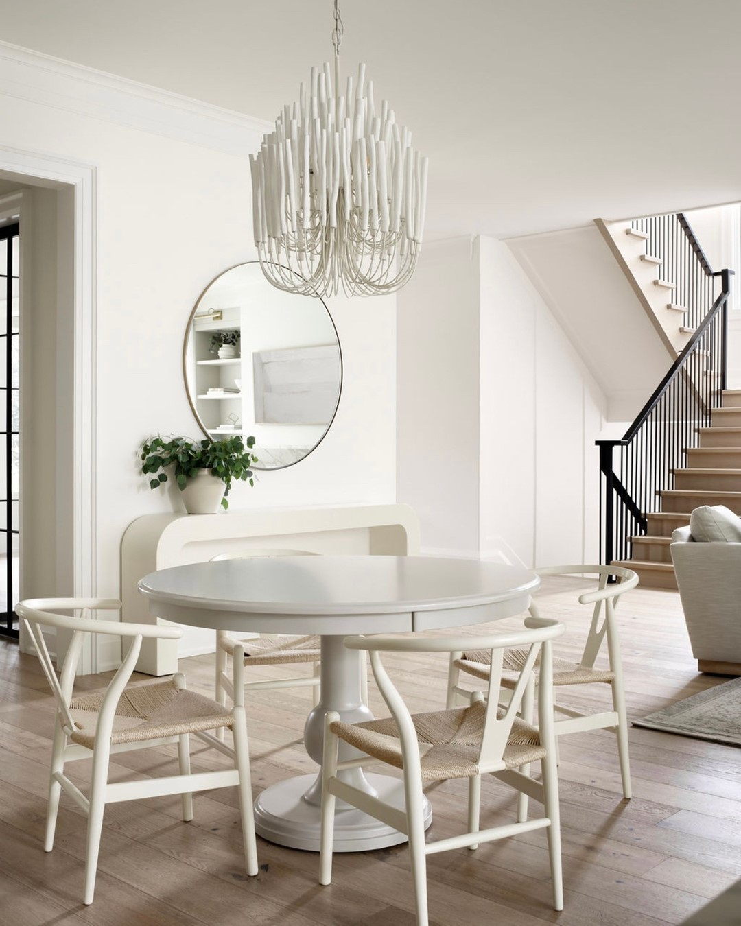 Arteriors tilda 2024