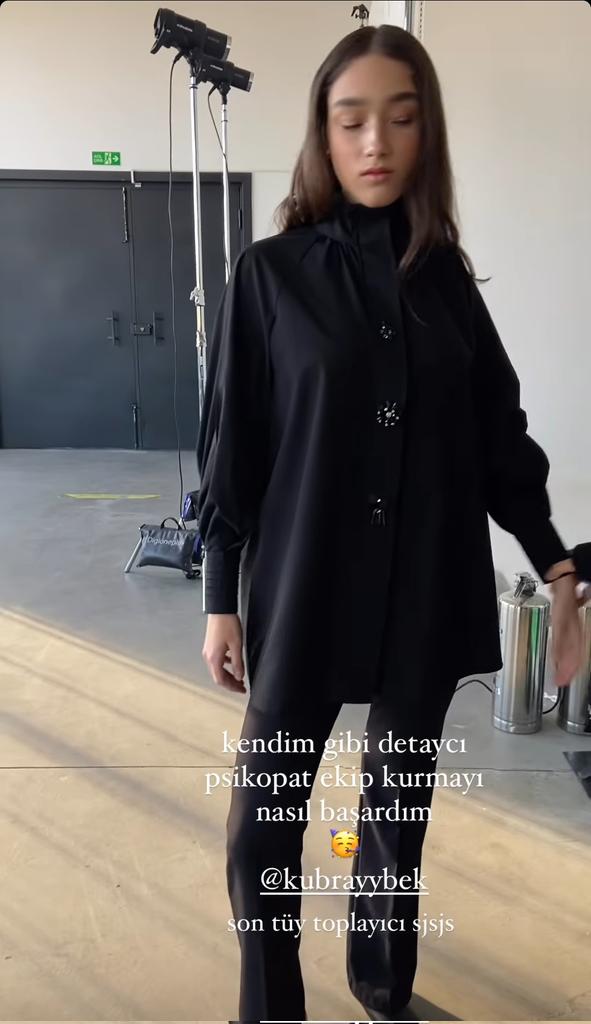 m_markalari's tweet photo. Bunlar nedir böyle 😋 Özellikle bu sezon kazak gömlek çalışmaları @hooopstore  hız kesmeden devam ediyor 👏🏻🌸 https://t.co/j1f8uhoQW2
