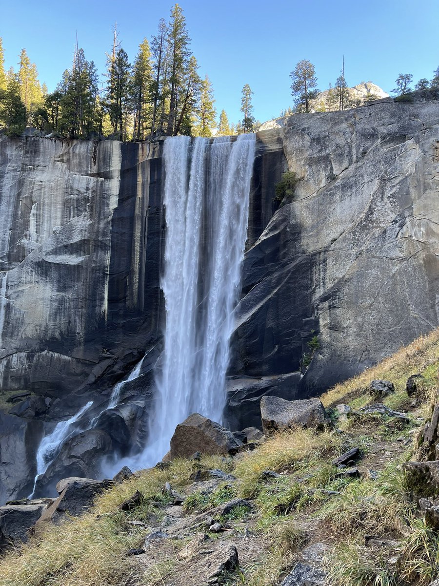 uryepa's tweet photo. Relax time at #yosemitevalley #nevadafall #mirrorlake #vernalfall https://t.co/nO4ZgXnBtq
