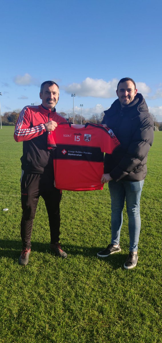 GrangeBuilders's tweet photo. We are delighted to have the opportunity to support the Trinity Gaels under 13 ladles football team with a New Kit. Best of luck for the rest of the season Girls 👍🏼 @trinitygaels1 https://t.co/CnMZ15jDV6