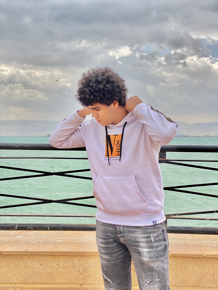 KiNGKAREiM's tweet photo. SKY 🌥 https://t.co/8iOvzzYuus