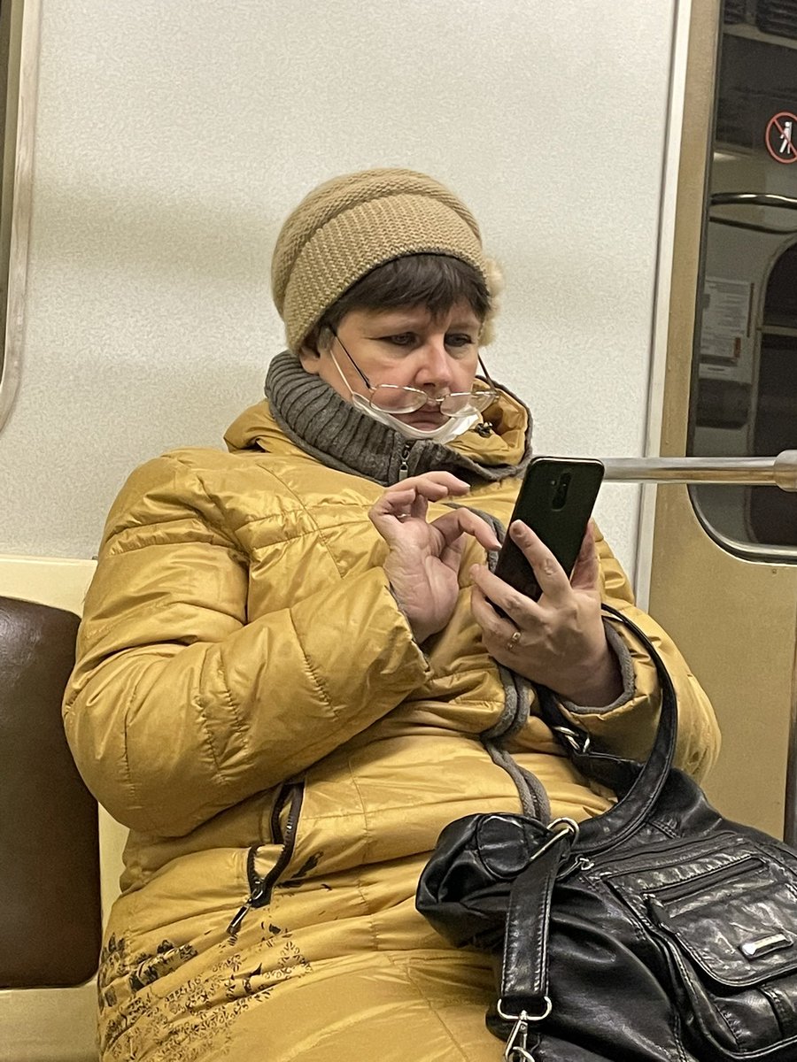 К-К-Комбо!! Маска на подбородке, очки на верхней губе🤯