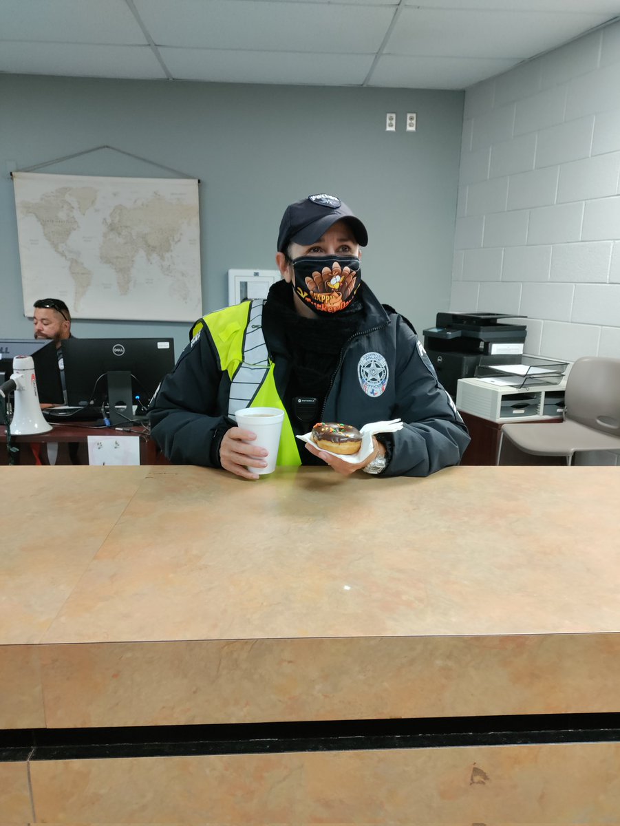 Dominguez_LVES's tweet photo. "Starting off my Thanksgiving break with a good coffee and donut" #officerholguin #TeamSISD #funtimesatwork @LVerde_ES https://t.co/nnV5wzxbIl