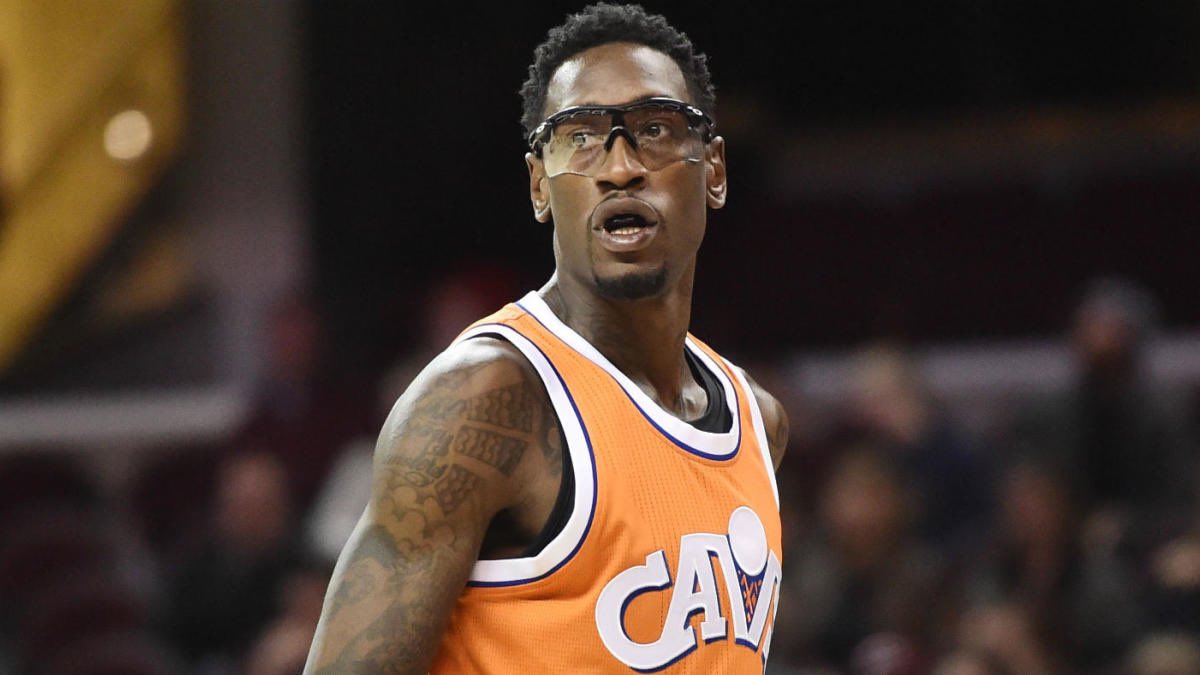 Happy 33rd birthday to Larry Sanders! We hardly knew ya. 