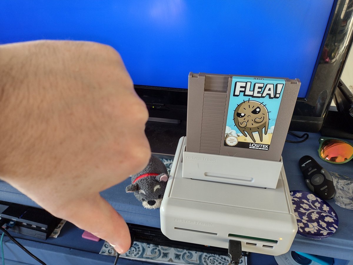 Wallmasterr's tweet photo. Got a couple more #NES clones. Just for people wondering. #NESmaker games seem to work on the #zoga but at pal speed and no luck on the retro freak even through SD with Fake mapper 2 :(
#nes #nesdev #retro #emulation https://t.co/ItlN50WRjw