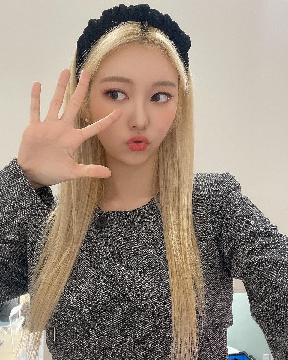Jane Stuff🍓 | YUMMY YUMMY LOVE🛼 tweet media