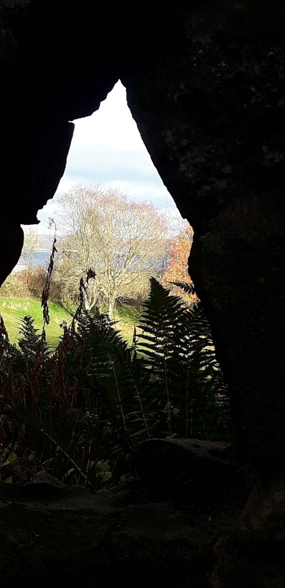 aljaroo1874's tweet photo. The reason why I manage to push out another few K to go up @CorstorphineHill on my Sunday LSR. It's a #treasuretrove of views #hiddengems
#LoveToRun #RunToLive
#wideopenspace
#headspace https://t.co/9gKUgXrd8N