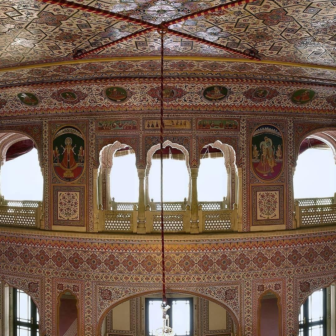 IndiaLostFound's tweet photo. INTERIOR OF SAMODE PALACE, RAJASTHAN
Read full on https://t.co/fFe9BdcUlY

#indiafound #indialostandfound #amitpasricha #panoramist #theculturegully #culturvation #tourism #incredibleindia #travelrealindia #indiaclicks #Rajasthan #RajasthanTourism #MyRajasthan #photography https://t.co/TiewXAiIiX