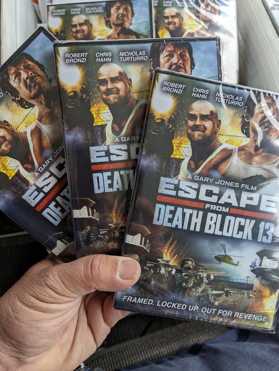 grover4545's tweet photo. Looks like #Christmas came early! Go get your copy of the #1 #ActionMovie of the year!
#EscapeFromDeathBlock13 https://t.co/7strHB5emX
