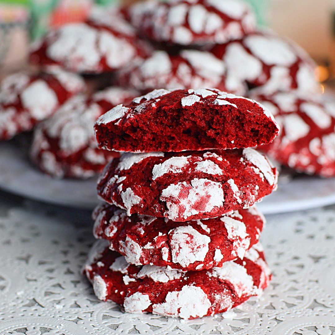 LoveBakes2020's tweet photo. Perfect Red Velvet Crinkle Cookies | Holiday Baking https://t.co/psgsUzrdUr via @YouTube
Soft&amp;Chewy Red Velvet Crinkle Cookies! Perfect for the Holidays!
Video up Now ❤️😊
#bakingwithcharlayne 
#easyrecipe 
#easyrecipes 
#cookies 
#RedVelvet 
#redvelvetcookies 
#crinklecookies https://t.co/gRF03lBRsq