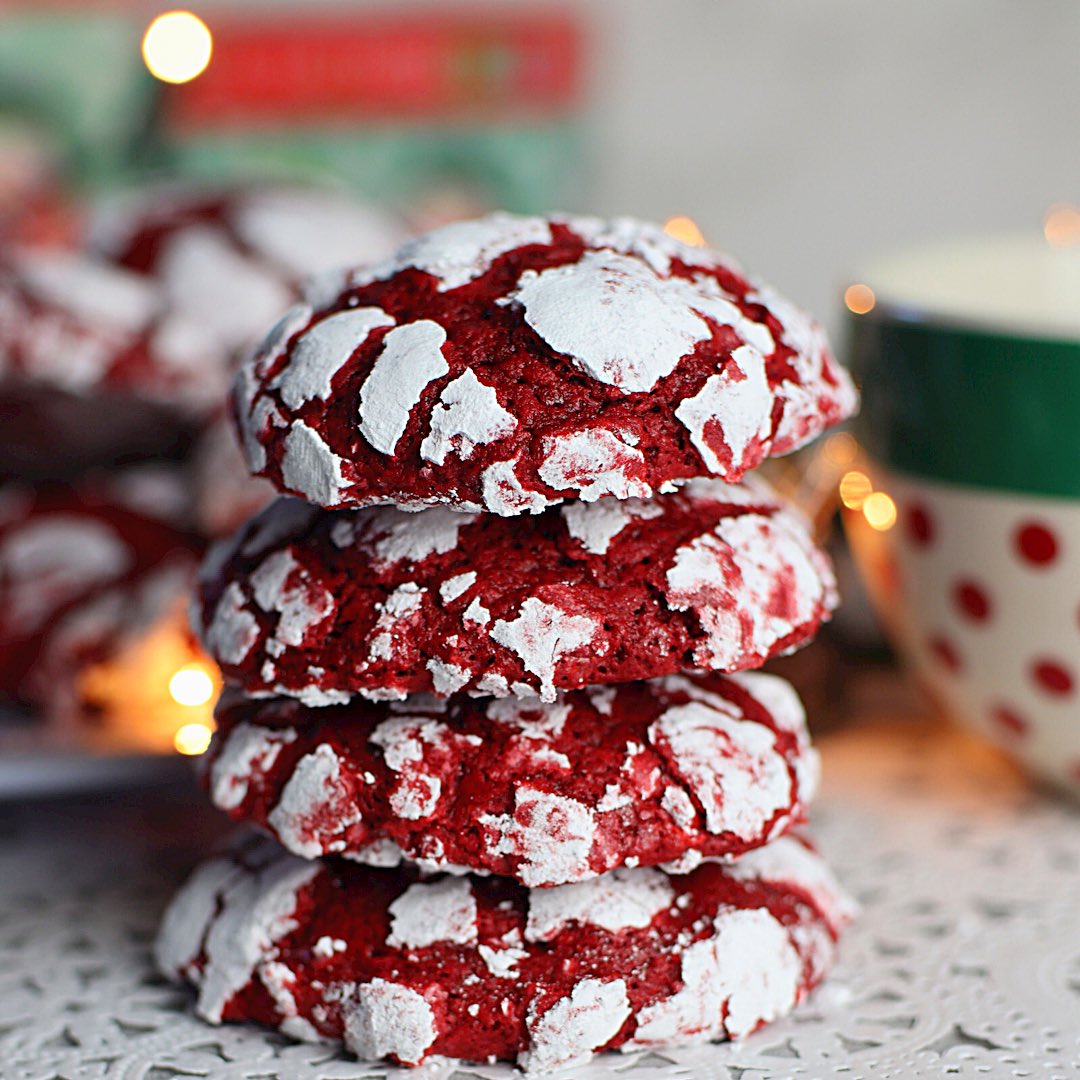 LoveBakes2020's tweet photo. Perfect Red Velvet Crinkle Cookies | Holiday Baking https://t.co/psgsUzrdUr via @YouTube
Soft&amp;Chewy Red Velvet Crinkle Cookies! Perfect for the Holidays!
Video up Now ❤️😊
#bakingwithcharlayne 
#easyrecipe 
#easyrecipes 
#cookies 
#RedVelvet 
#redvelvetcookies 
#crinklecookies https://t.co/gRF03lBRsq