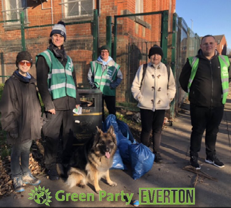 Just back from our monthly litter pick in #Everton - Thanks to those who came and thanks to the lady for allowing her lovely #GermanShepherd Sheila to get in the picture 😂 - We will be doing it again next month date tbc 💚 #greenparty #green #Liverpool #litter #park