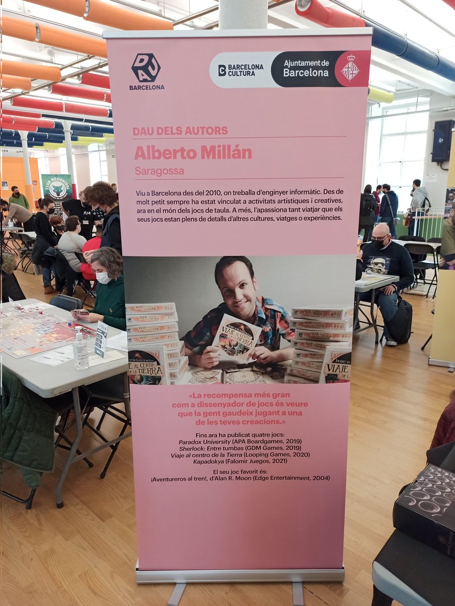 Aunque quedan unas horas, yo ya acabo este año en @DAUBarcelona . Un evento donde me he sentido muy querido en #ElDAUDelsAutors, donde me he reencontrado con mucha gente que llevaba años sin ver y donde me habéis dejado sin voz. Gracias a todos y que esto no se vuelva a parar