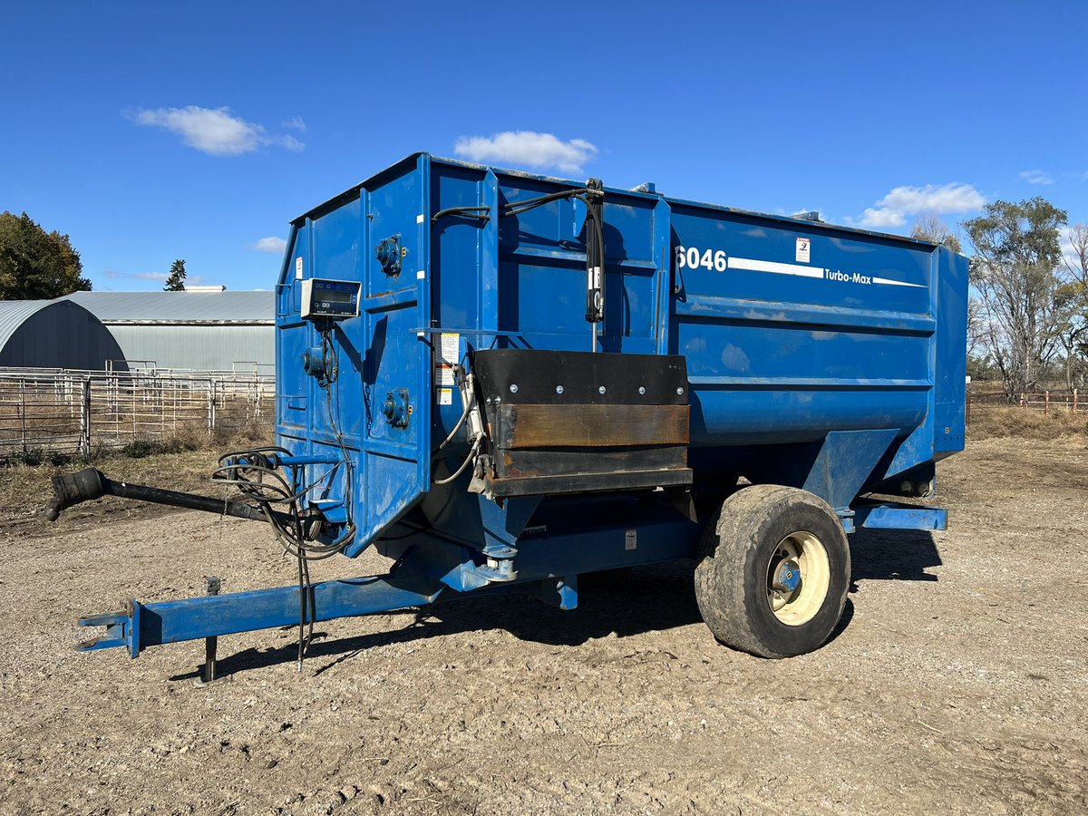 PLAuction's tweet photo. Bidding open!  Items located near Chamberlain &amp; Winner, SD! https://t.co/hLchnquuoQ https://t.co/pu8wAK2UEt