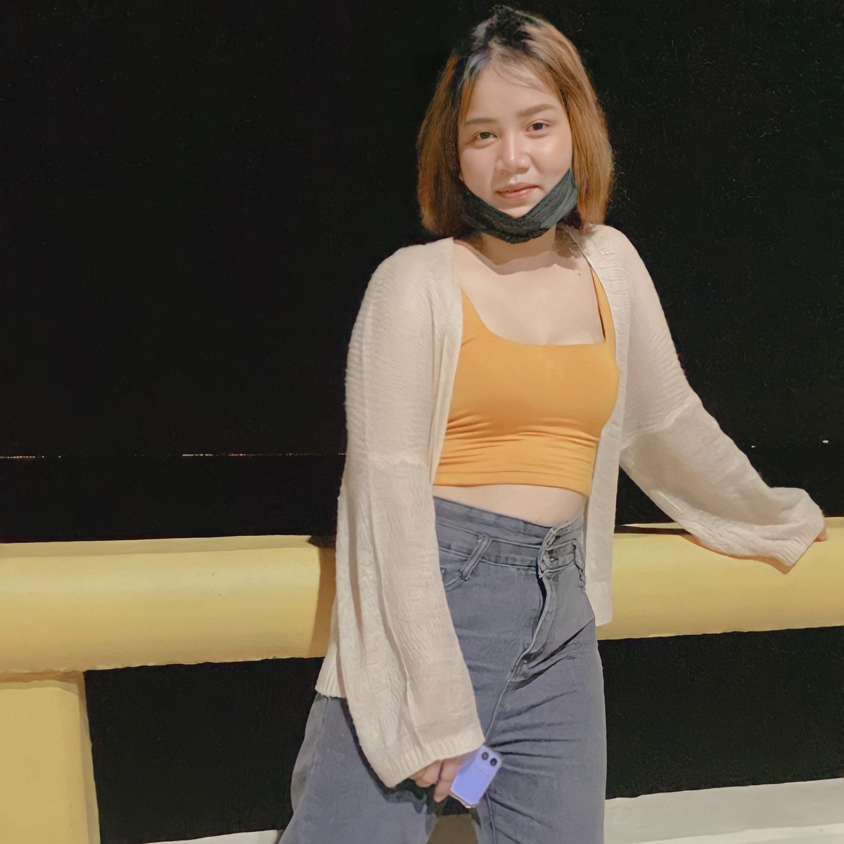 Nanthika_03's tweet photo. ยังชอบทะเลอยู่ไหม รึชอบเขาไปแล้ว 🖤#สะพานใหม่ https://t.co/yoNFYJoT7k