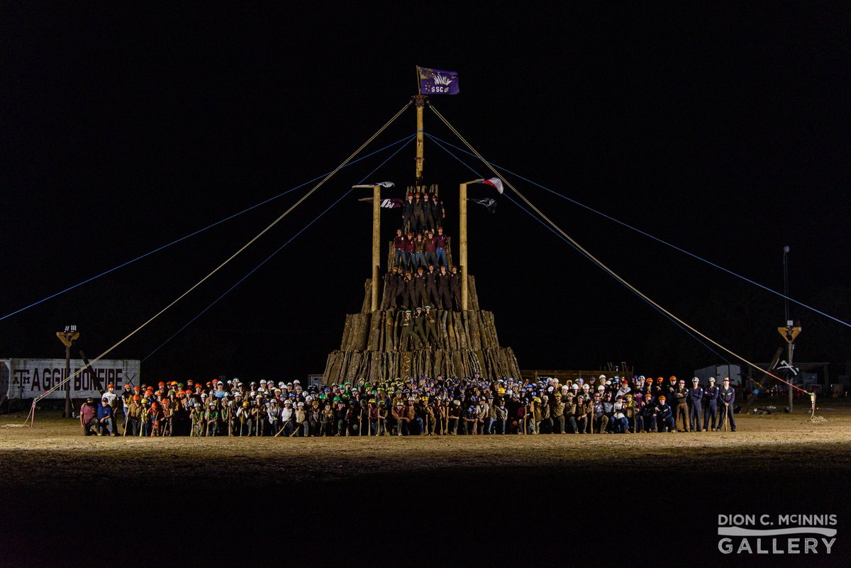 DionCGallery's tweet image. The last log is wired in to @StudentBonfire 2021. Here is your Last Shift, Aggies. Scope out the rest of the end of another outstanding season at dion-c.me/gallery/bonfir…. Burn the Hell Outta Bonfire!
