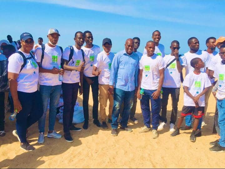 ABG_49's tweet photo. We did it 🙌🏾🙂🌱! #COP26Live
Bravo to all for the mobilization and the self-giving for nature🌿 #kebetu
An @endalead initiative & partners!
@OSIWA1 @BoellSenegal @endaenergylinks @Jve_Senegal @AscYakaar_TSM @Cassis_Ibra @moussamgueye1 @DiogalMbaye @medzaproduction
@SenOxy9 🌱 https://t.co/Zn07475xbi