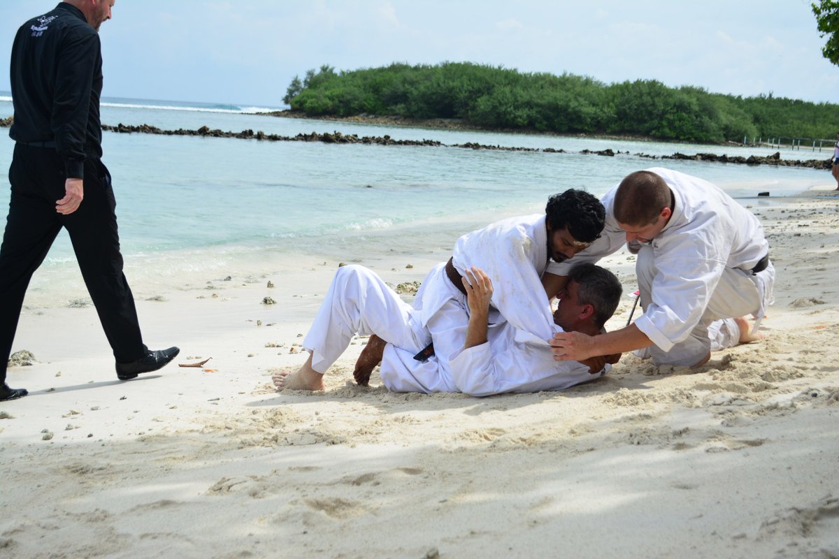 Shuheyl's tweet photo. I have been promoted by my professors last week for leading and grading Gi and No-gi Jiujitsu Under Dominant MMA. You can all claim but i am the first Maldivian to Lead and grade people in JIUJITSU in Maldives. @DominantMMAmv @Dominantmmaintl #Maldives https://t.co/Sv8wy96isy