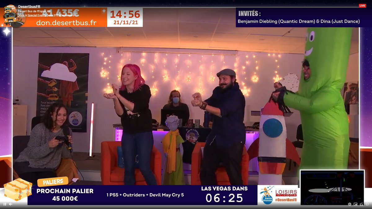 desertbusfr's tweet photo. @TheFairyDina On ne réalise pas les #défis à moitié au #DesertBusFR ! https://t.co/dp0FvQsYd0