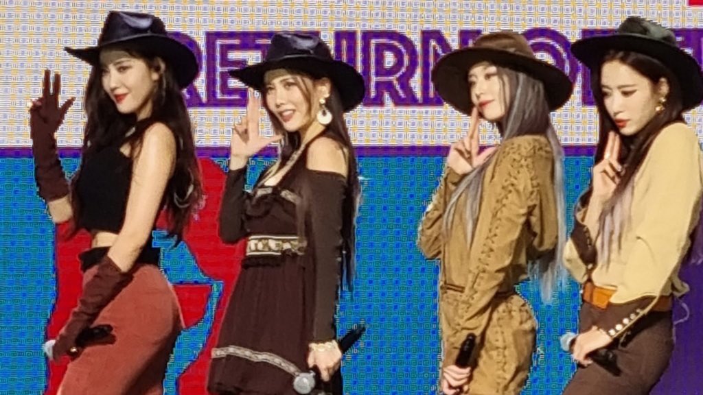 forsoshipink's tweet photo. — 211121 t-ara fan party media thread just bc it's the best day of the year ❤️ https://t.co/yF6v3FRb5E