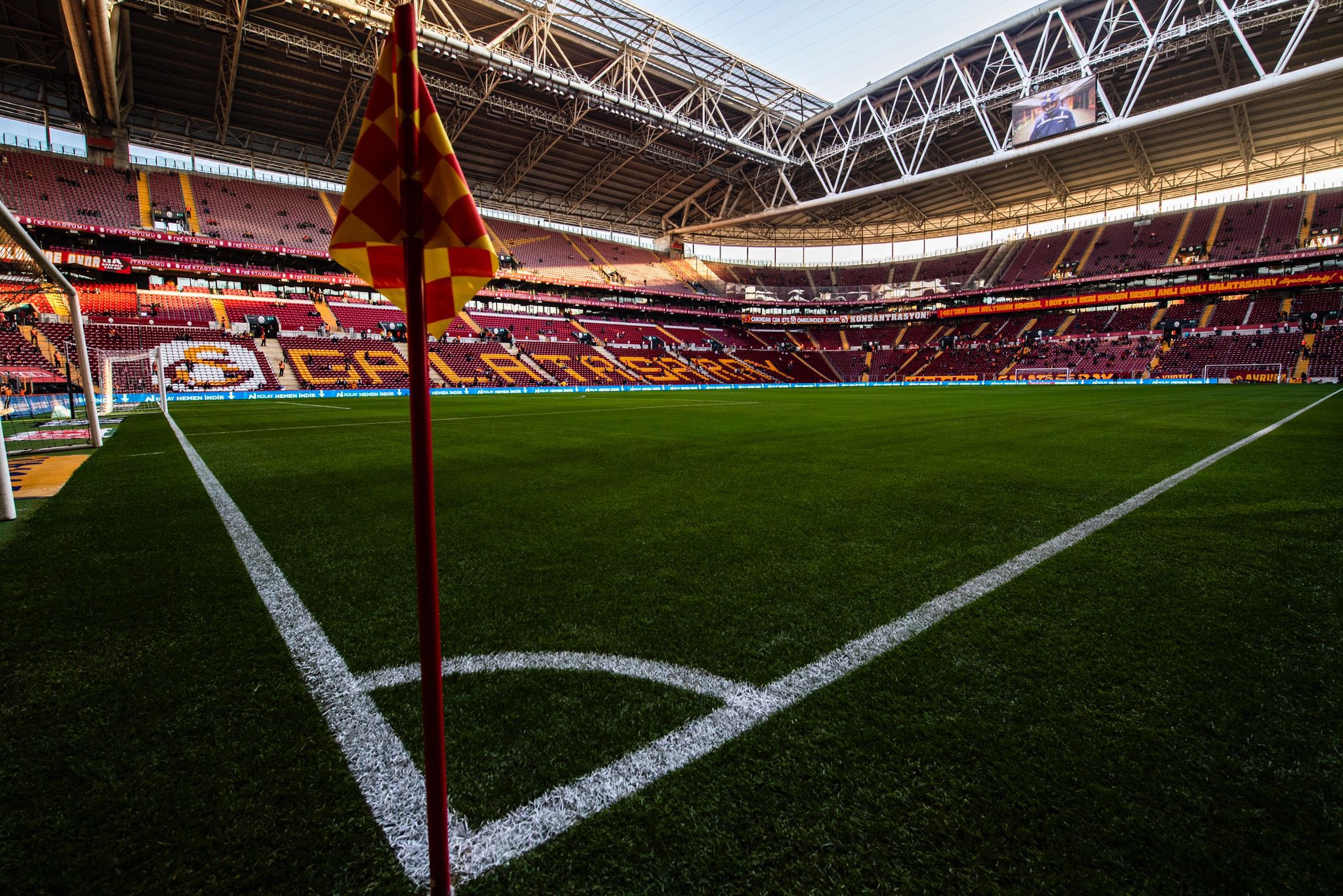 NEF Stadyumu