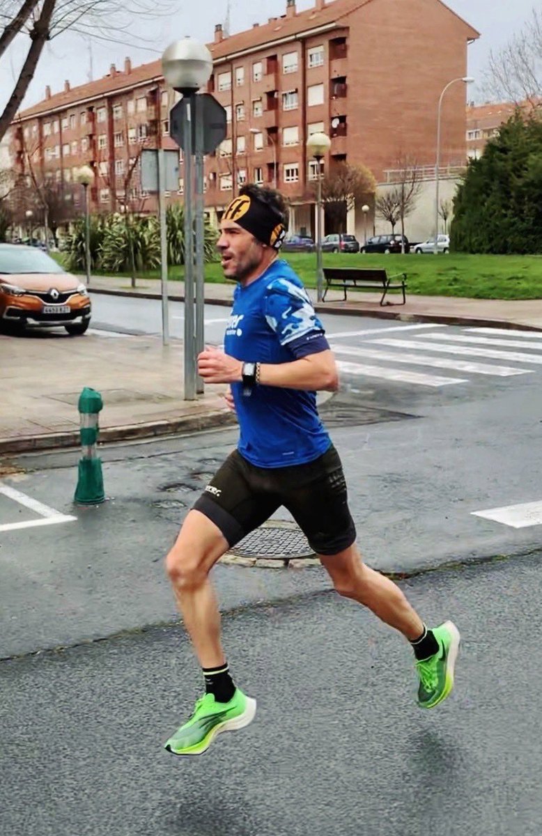 Somos lo que entrenamos!!

+25km con 1x4500 a 3:15min/km+ 1x6000 a 3:13min/km+1x1500 a 3:05 min/km!!

<a href="/maratonvalencia/">Maratón Valencia</a> espera con más ganas que nunca!!

Vaaaaaaaaaaaaaaamos💪💪