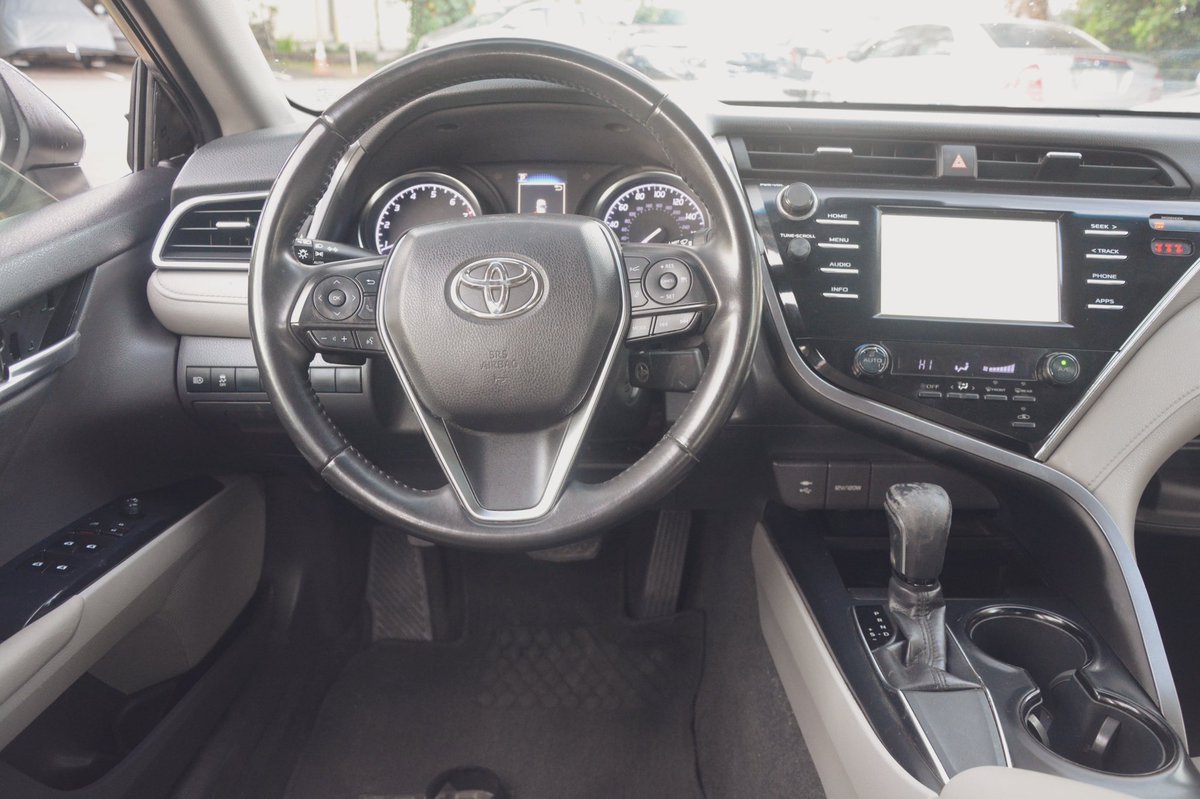 2018 Toyota Camry SE 42,100 Miles $27,346