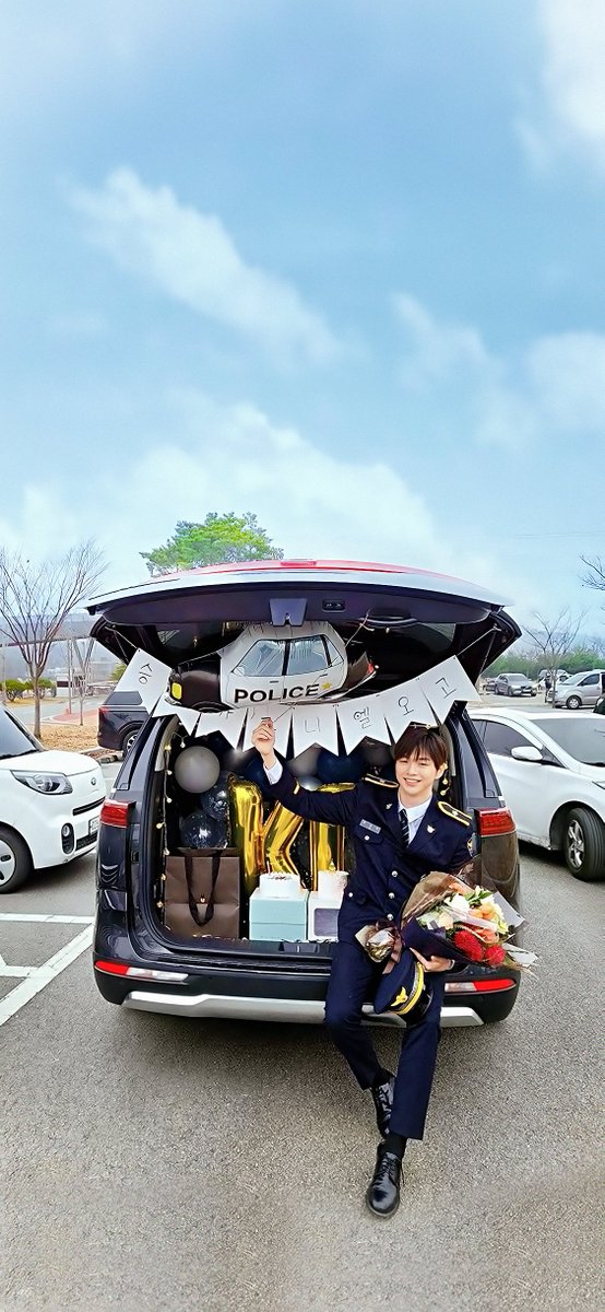 artismotiv's tweet image. 211121 📱