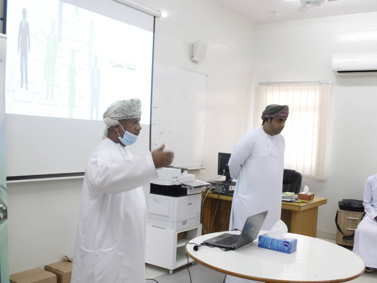 EduGovSbt3201's tweet image. نفذ قسم التوجيه المهني بمحافظة جنوب الباطنة  &quot; مختبر ريادة الاعمال&quot; المحطة الثانية بمدرسة الامام الصلت بن مالك للتعليم الاساسي (١٠-١٢)