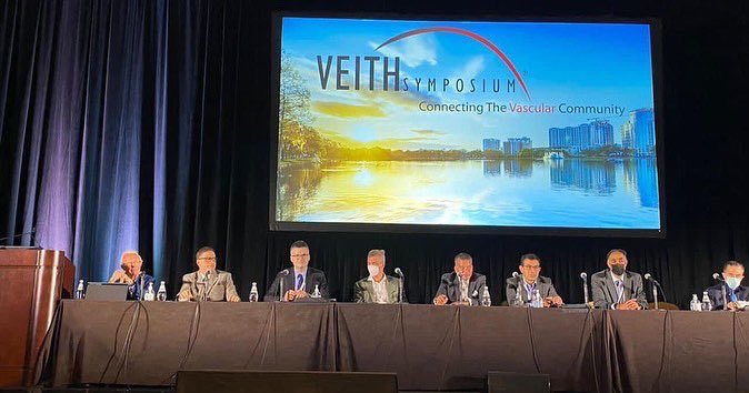 OckeReis's tweet photo. With great success another @VEITHsymposium, 2021.A face-to-face event carried out with courage and great leadership, characteristics that stand out in Dr.Frank Veith, my mentor and friend.
I look forward to seeing friends at Veith's 2022.
#VEITH2022
#VEITHLive #VEITHNewYork https://t.co/AFx1qAvZqK