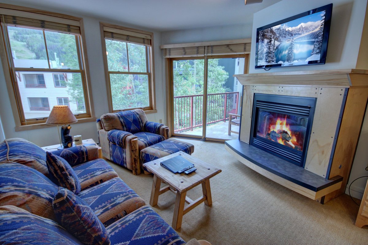 skisummitcove's tweet photo. "The Condo was great, had everything we wanted. Location is awesome for ski in/out. Cute... https://t.co/7b1op4wFEo
#riverruncondos #keystone #keystoneco #keystoneskivacation #summitcovelodging #vacationcondo #skicondo #walktotheslopes #summitcounty #exploresummit #epic #epicpass https://t.co/6BRQZgAAO3