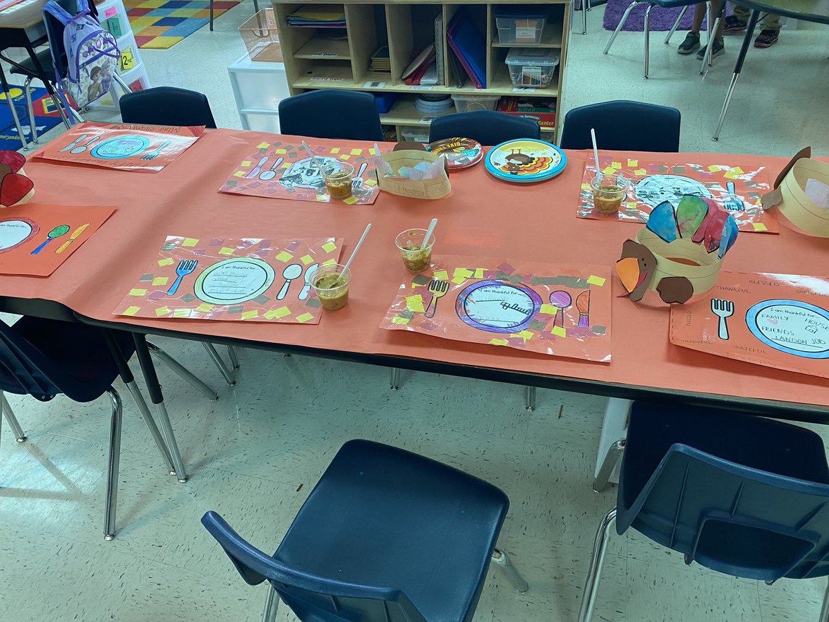 jenna_brown's tweet image. Annual Thanksgiving feast!! Loving that ALE and BMC @NISDLangleyES  are able to collaborate and come together for special events this year!! #lifeinALE #langleylobos @NISDSpecialEd