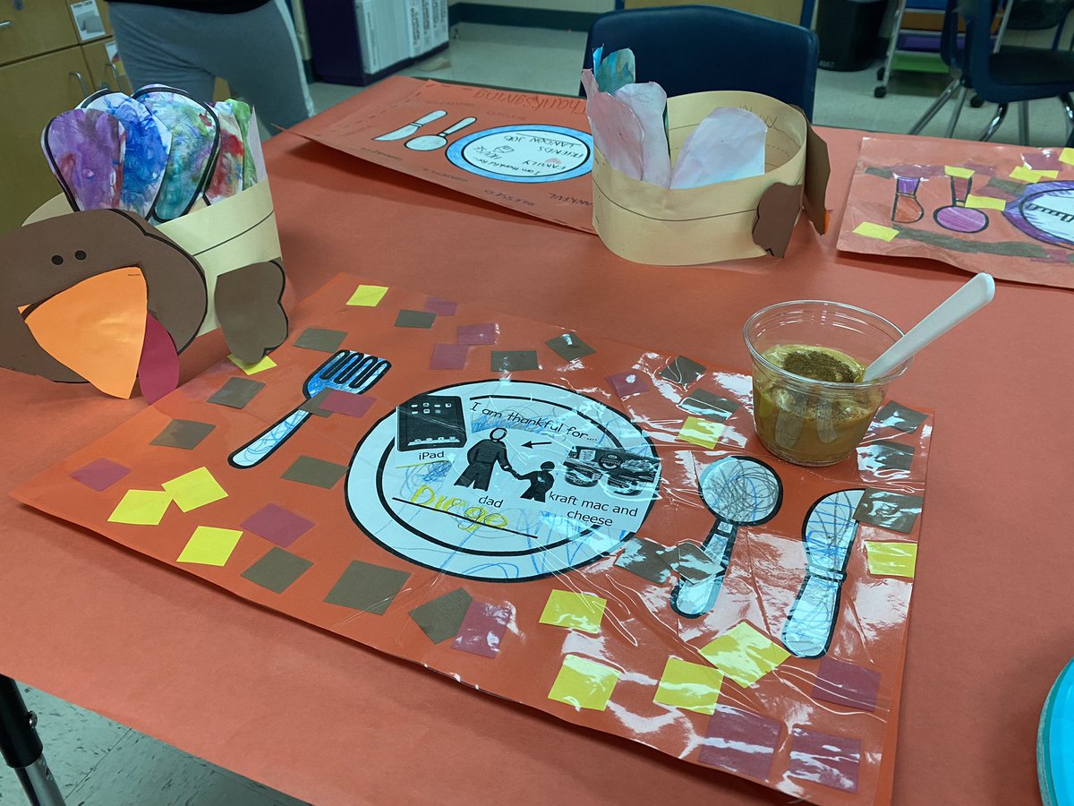 jenna_brown's tweet image. Annual Thanksgiving feast!! Loving that ALE and BMC @NISDLangleyES  are able to collaborate and come together for special events this year!! #lifeinALE #langleylobos @NISDSpecialEd