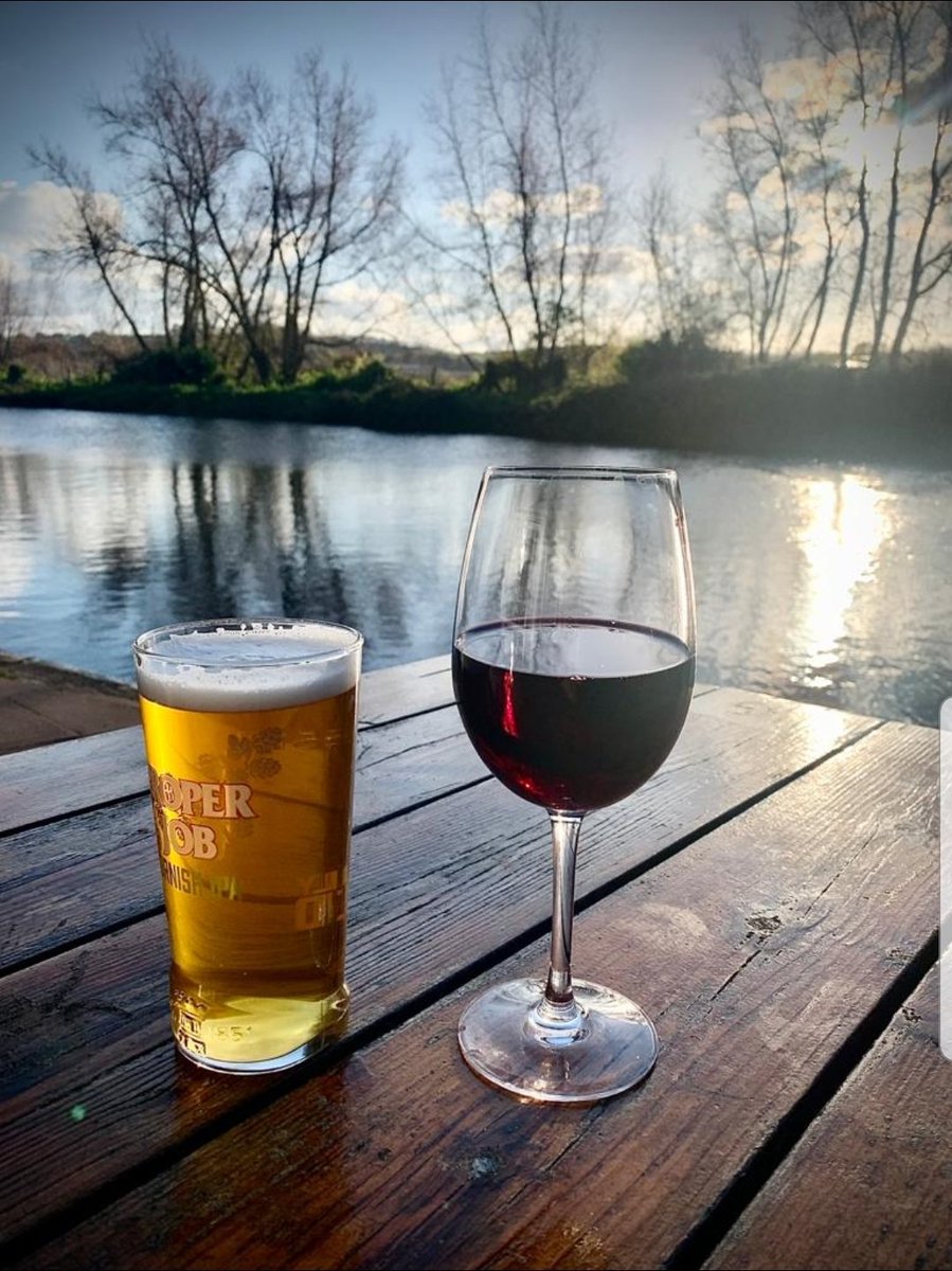 Tommatthews90's tweet photo. Another weekend, another pub stop π
#DoubleLocks #Exeter #Devon https://t.co/j8ufUMU0dy